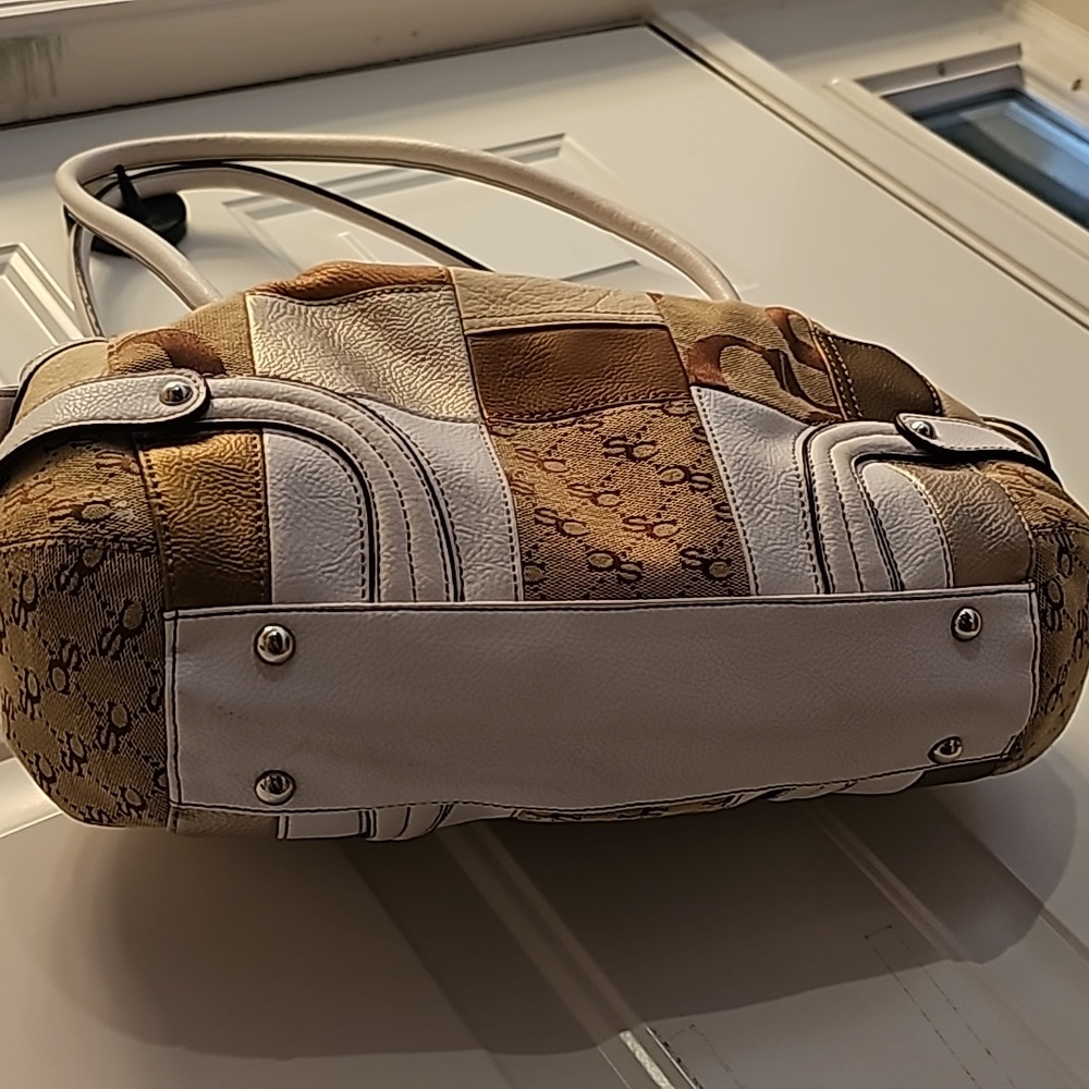 Purse - Picture 3 of 3